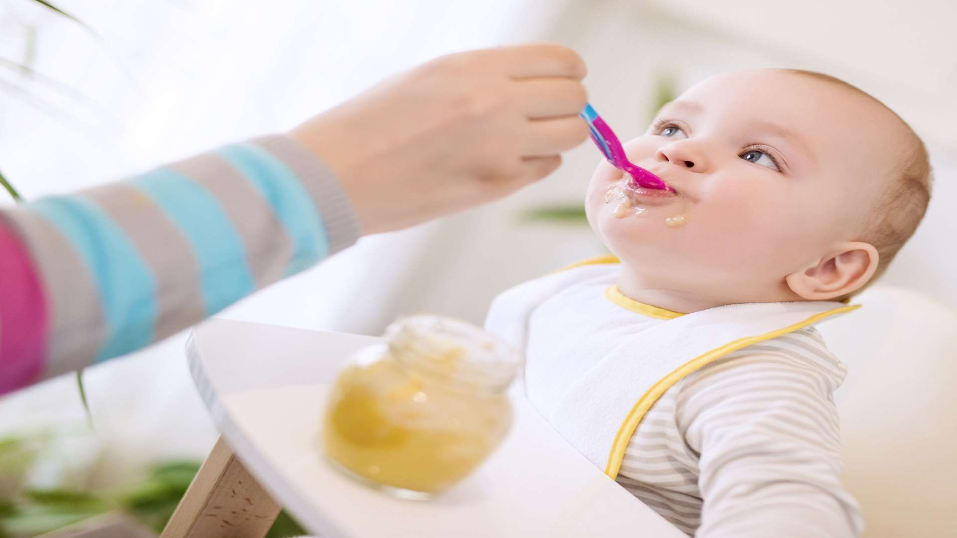 When it comes to baby food, the shop-bought versus home-made is a common conundrum