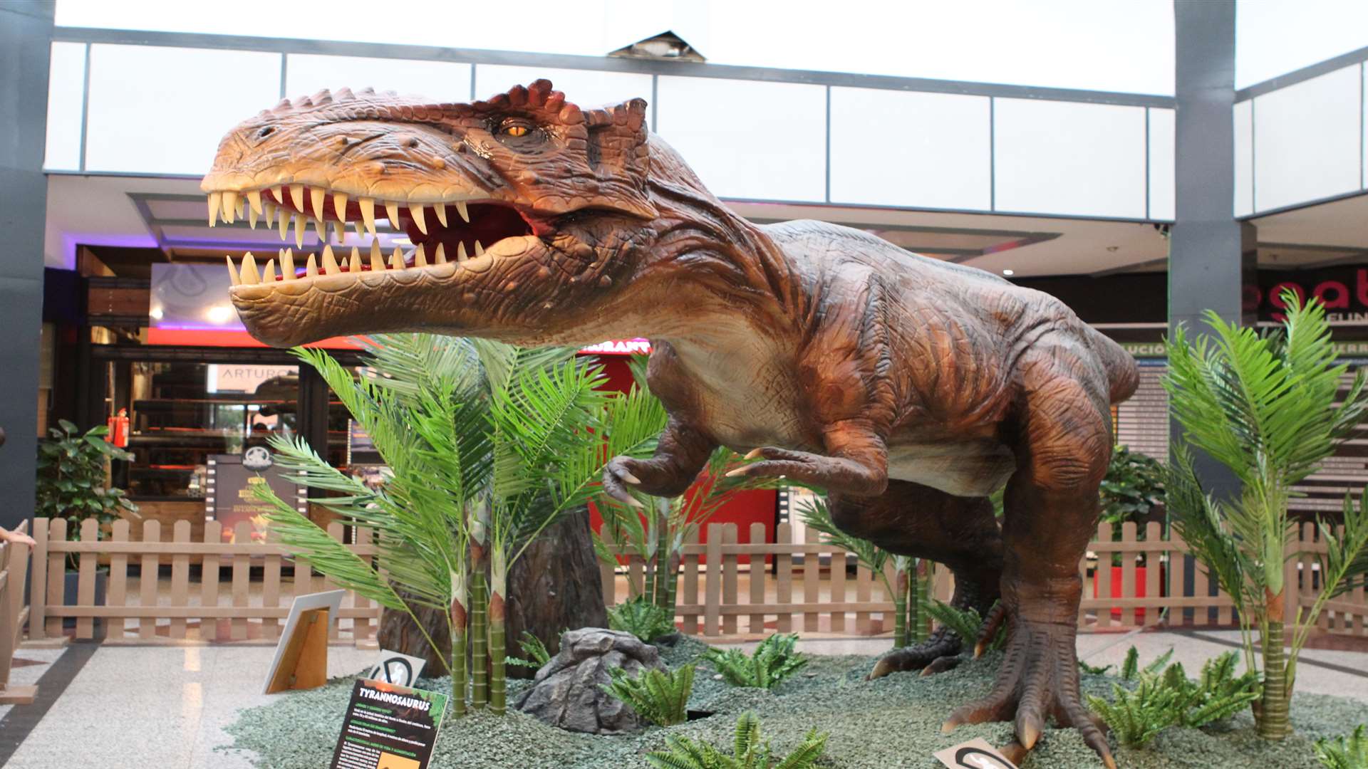 Dino Live is coming to the Royal Victoria Place, Tunbridge Wells