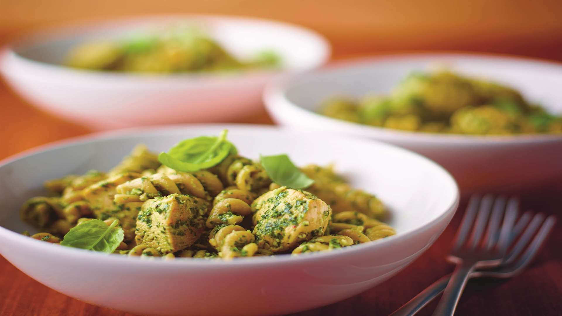 Lorraine's pasta with lemony chicken and a kale and cashew nut