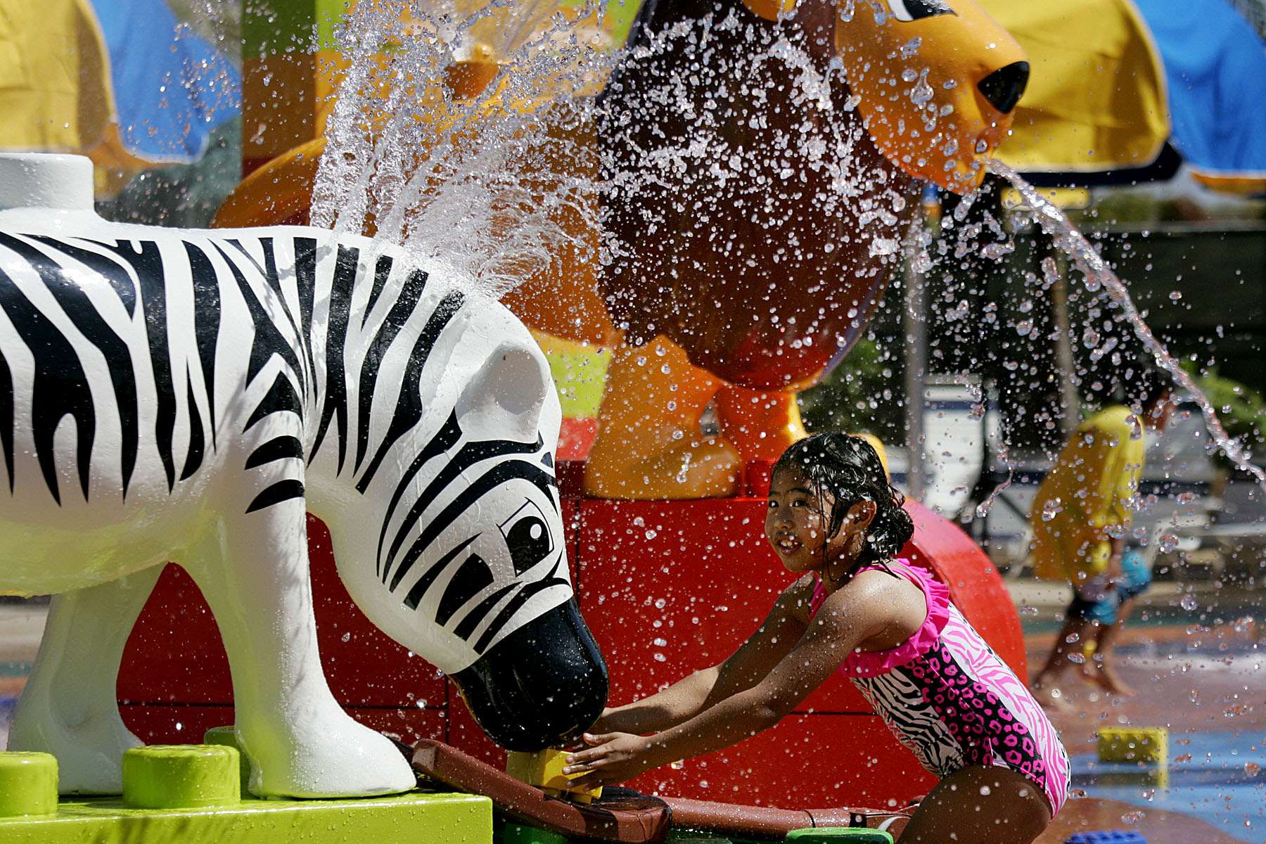 Take a break from the queues and allow the kids to make a splash on a warm day at Duplo Valley
