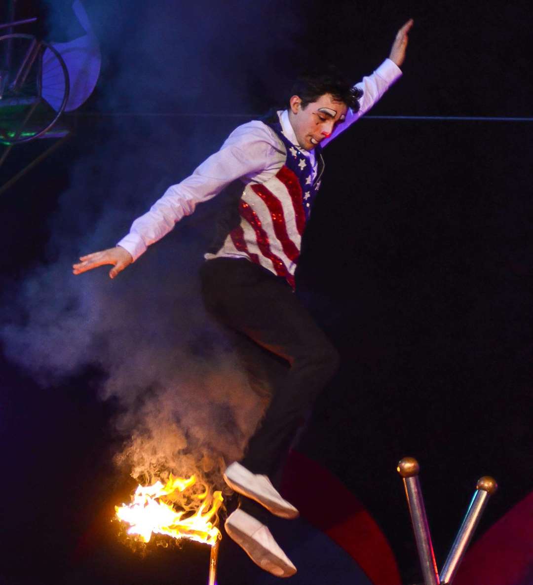 Le Cirque de France brings the family-run show to March Farm