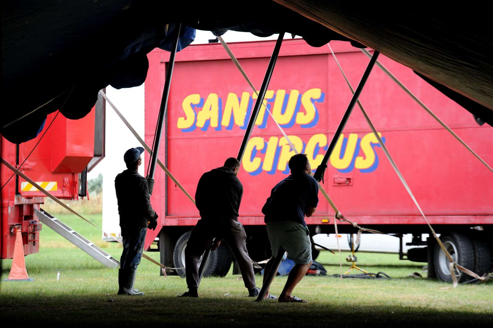 Circus shows are resuming for the remainder of the summer