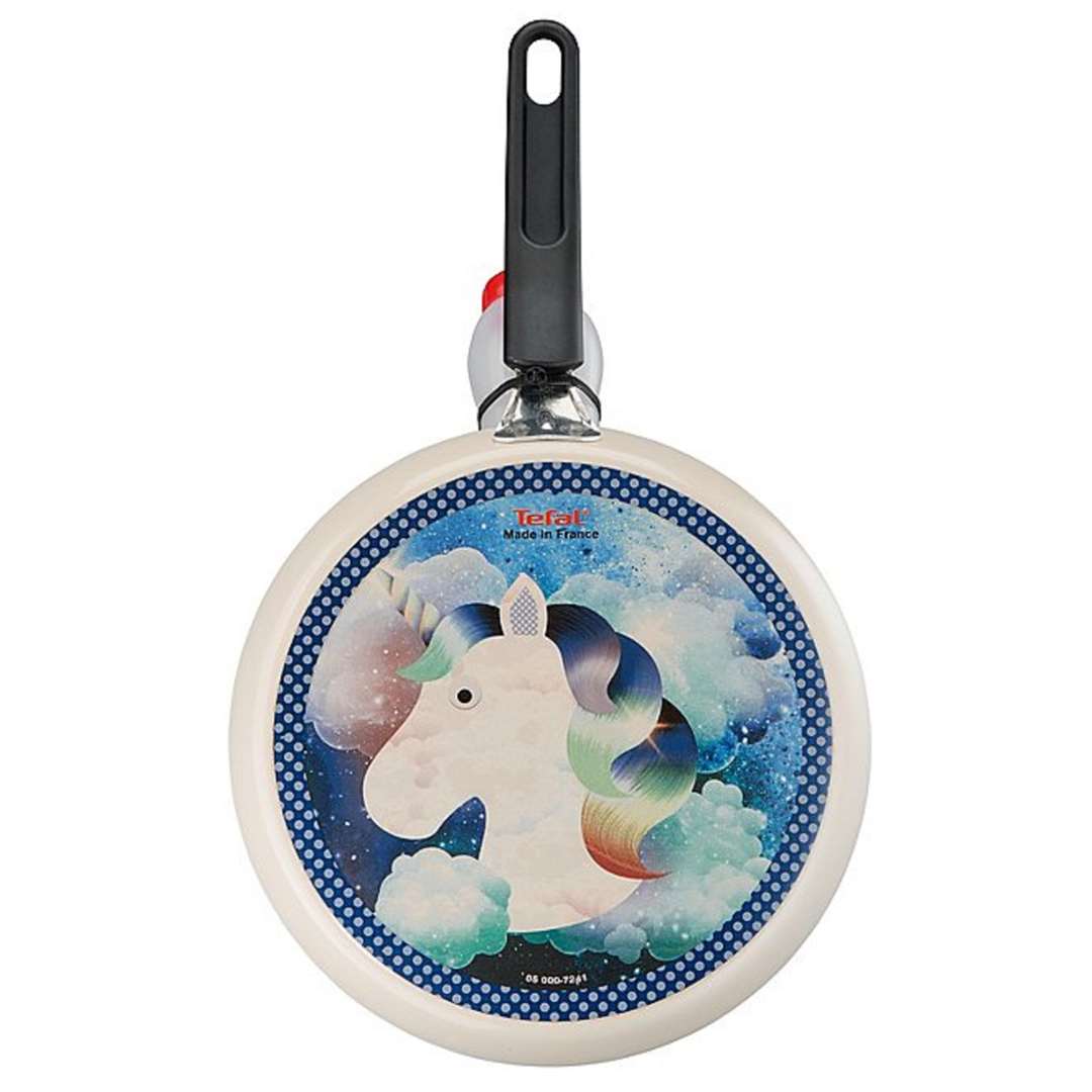 Unicorn pancake pan from Tefal is available at George at Asda. Now £12.