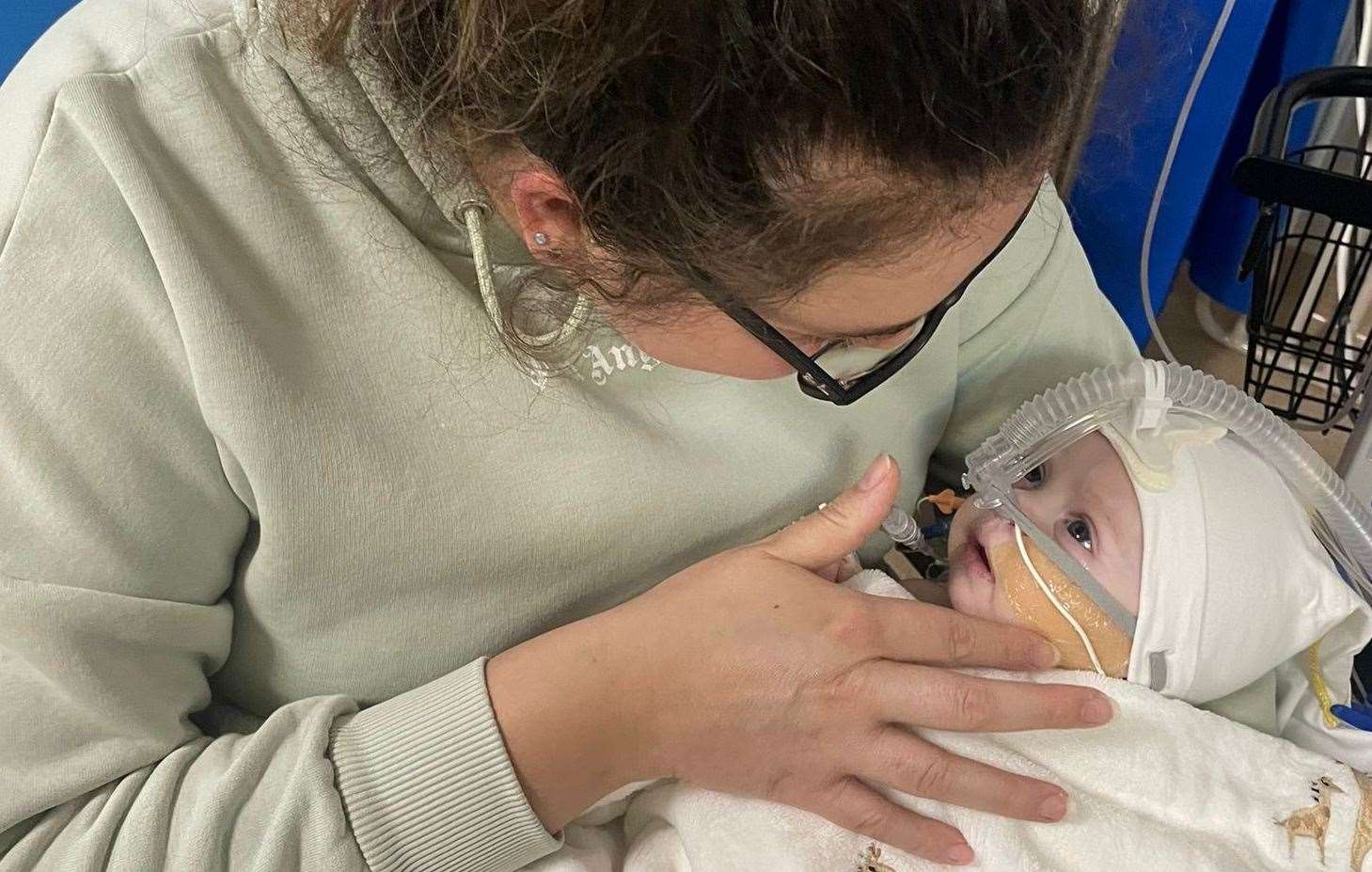 10 days after surgery Suzan got to hold Leila for the first time after the operation. Picture: Suzan Girgin