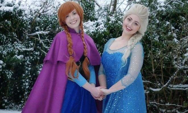 Take a video call from Anna and Elsa on your birthday