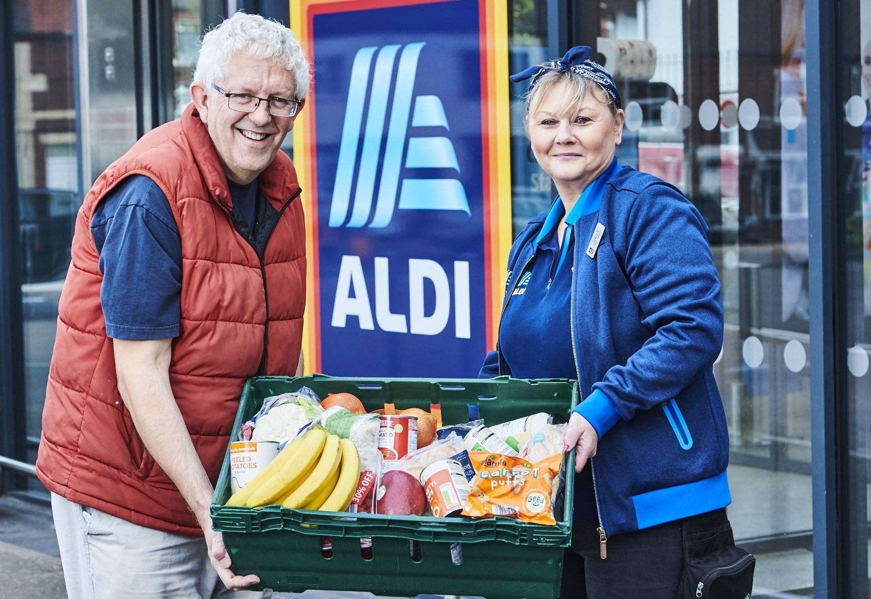 Aldi Christmas Eve Food Surplus 2022 Us Aldi Will Donate Surplus Food To Charities, Community Groups And Food Banks  This Christmas And Here's How To Apply