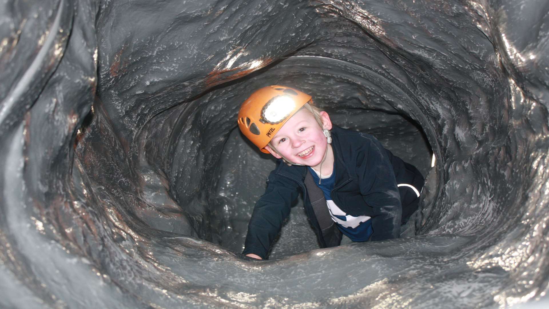 Snow caving at Betteshanger