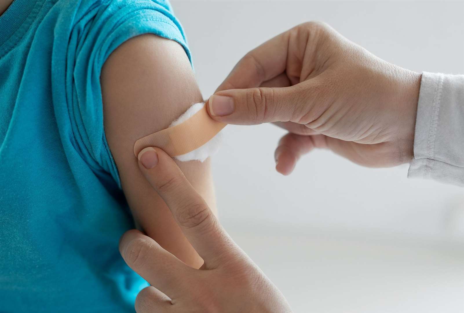 The clinics are hoping to reach children and teens missing vital immunisations. Image: iStock.