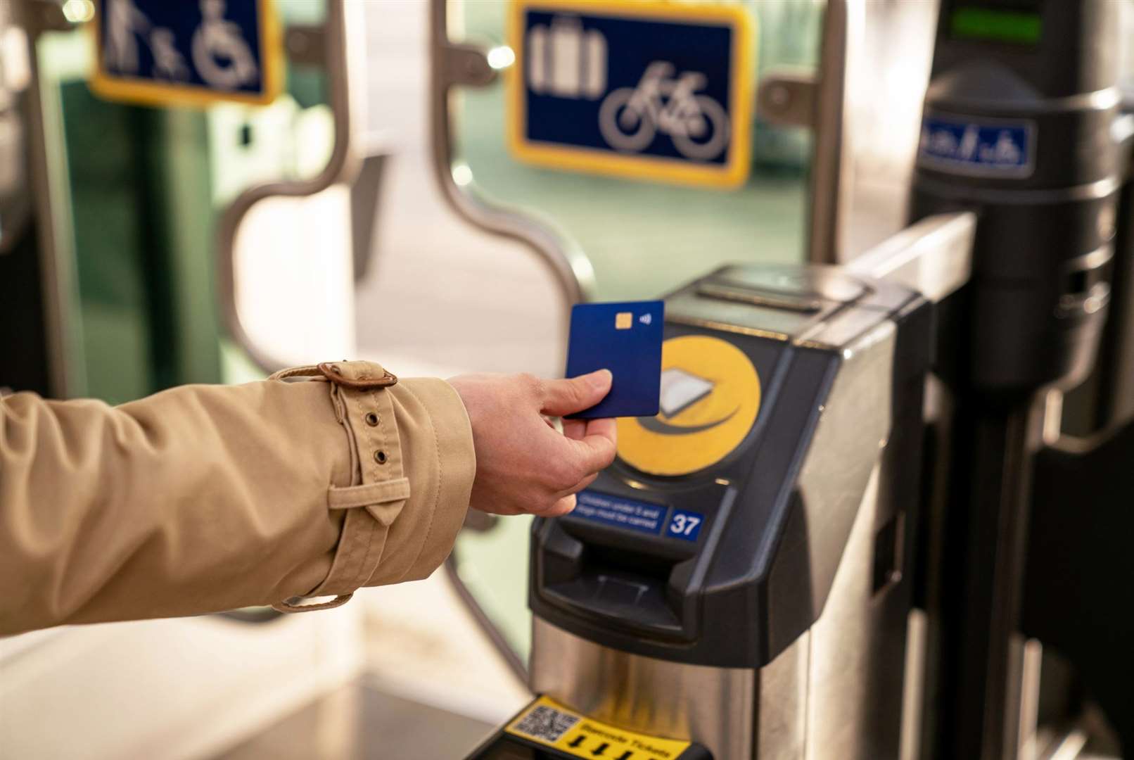 Passengers will need to use Oyster cards or contactless cards in London from January. Picture: iStock.
