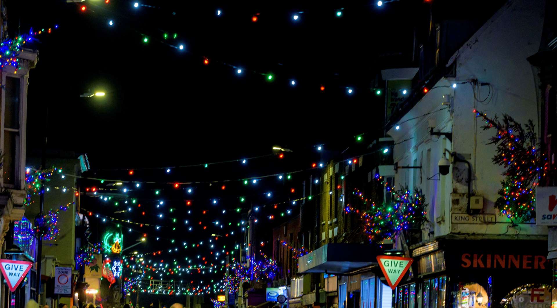 Volunteers in Deal help put up the Christmas lights each year Picture: Lisa Lauder Secretary Deal and Walmer Chamber of Trade
