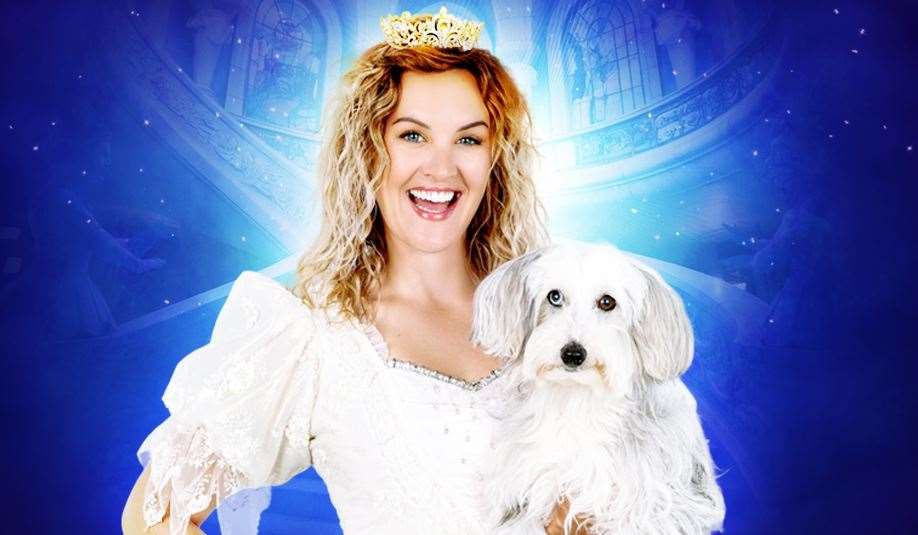 Ashleigh and her pooch Sully are sprinkling a little magic over The Woodville this Christmas