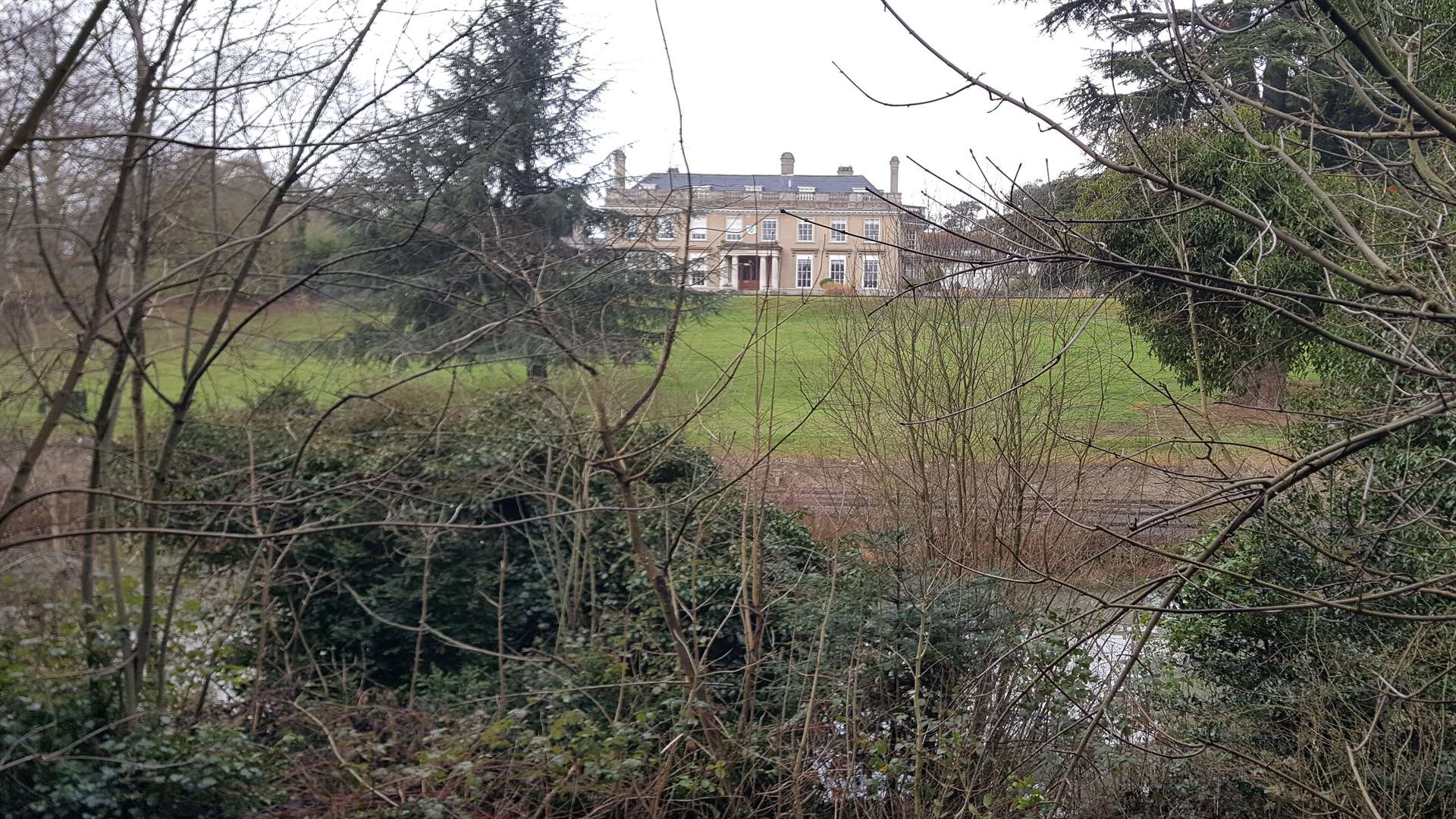 Douces Manor overlooks the park