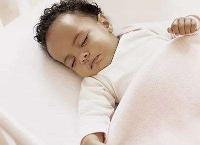 Are your children struggling to sleep in the warm weather?