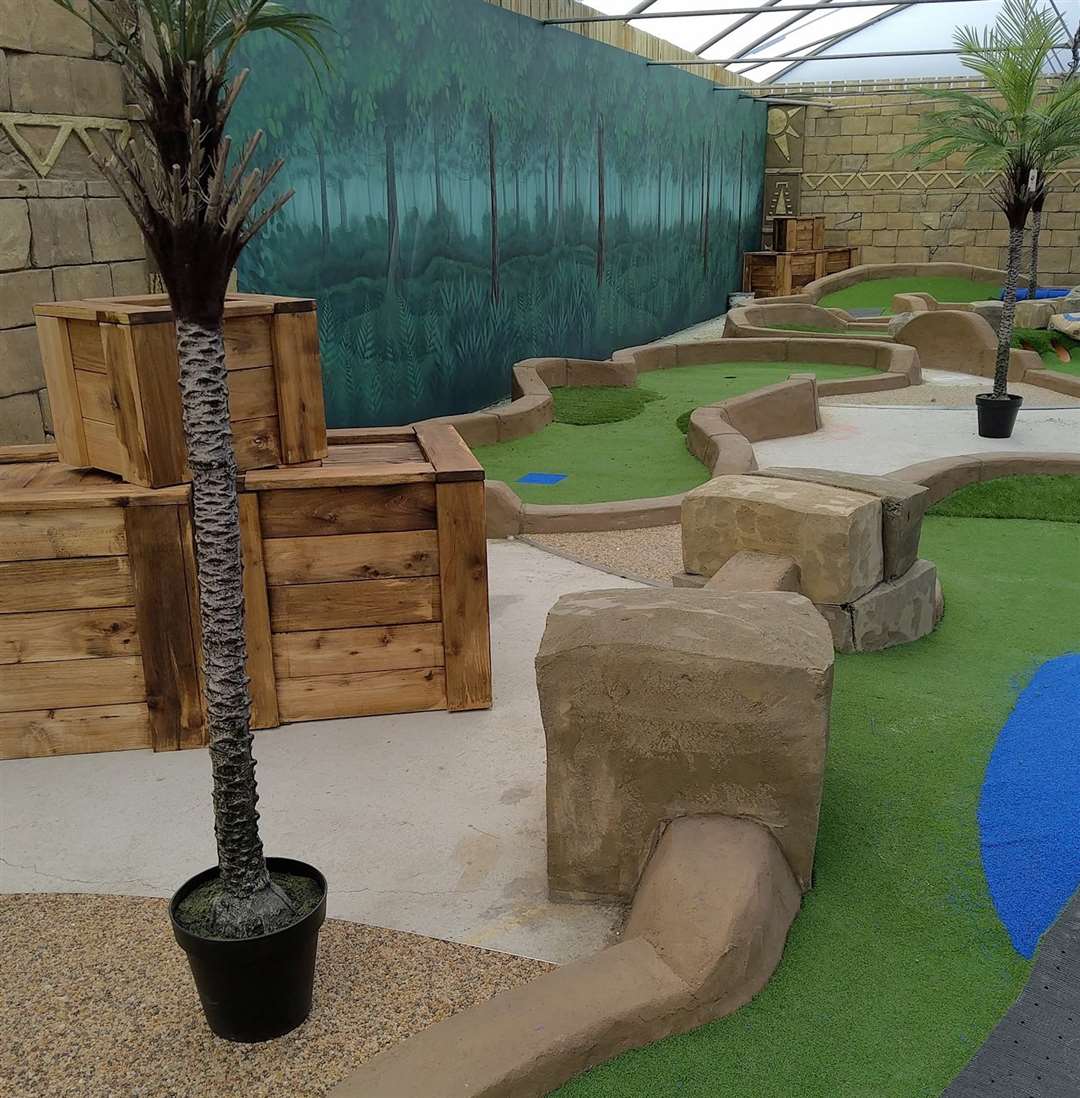 An adventure mini golf is set to open at Hawley Garden Centre in Sutton at Hone next month