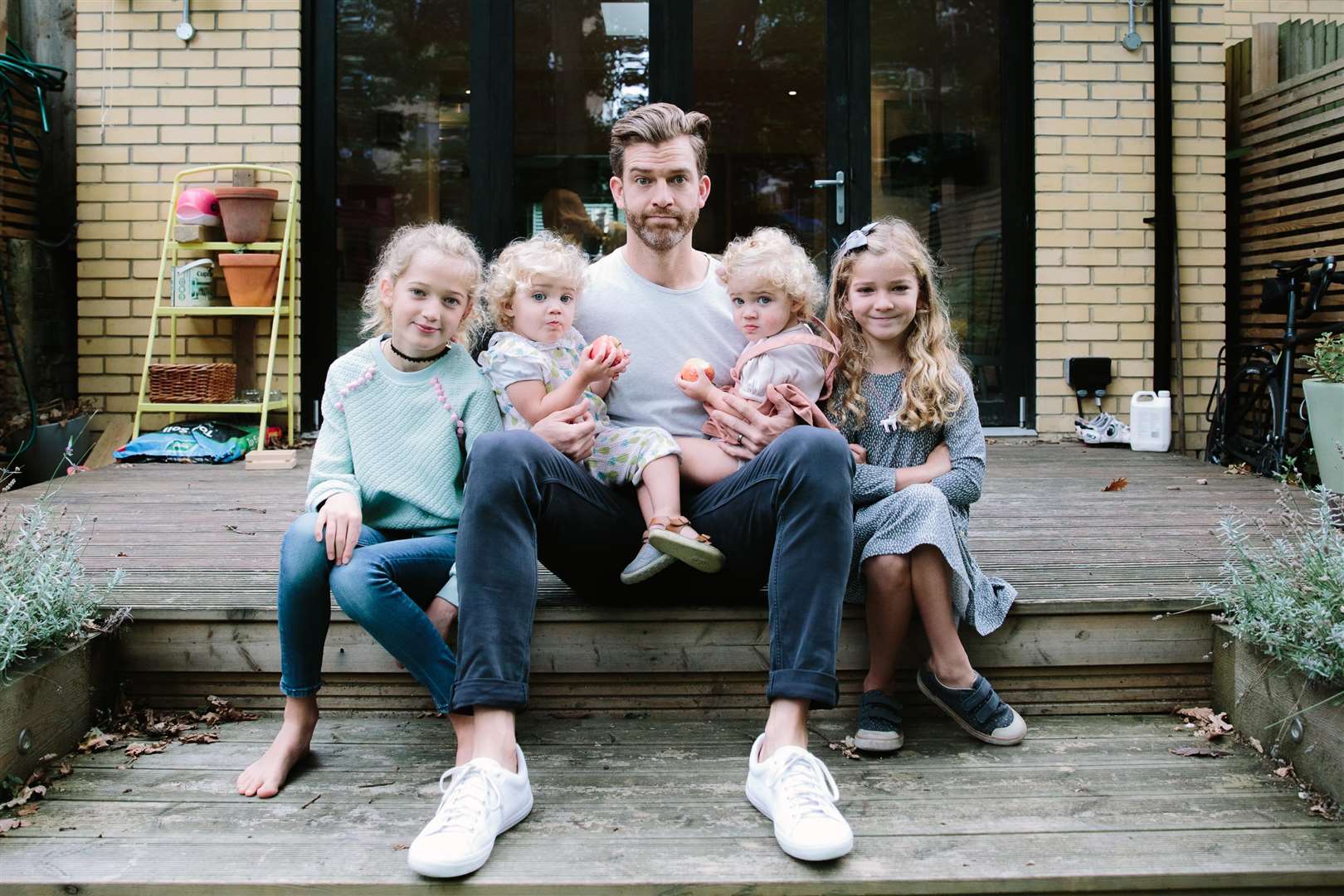Simon Hooper with daughters Anya, Marnie, Delilah and Ottilie