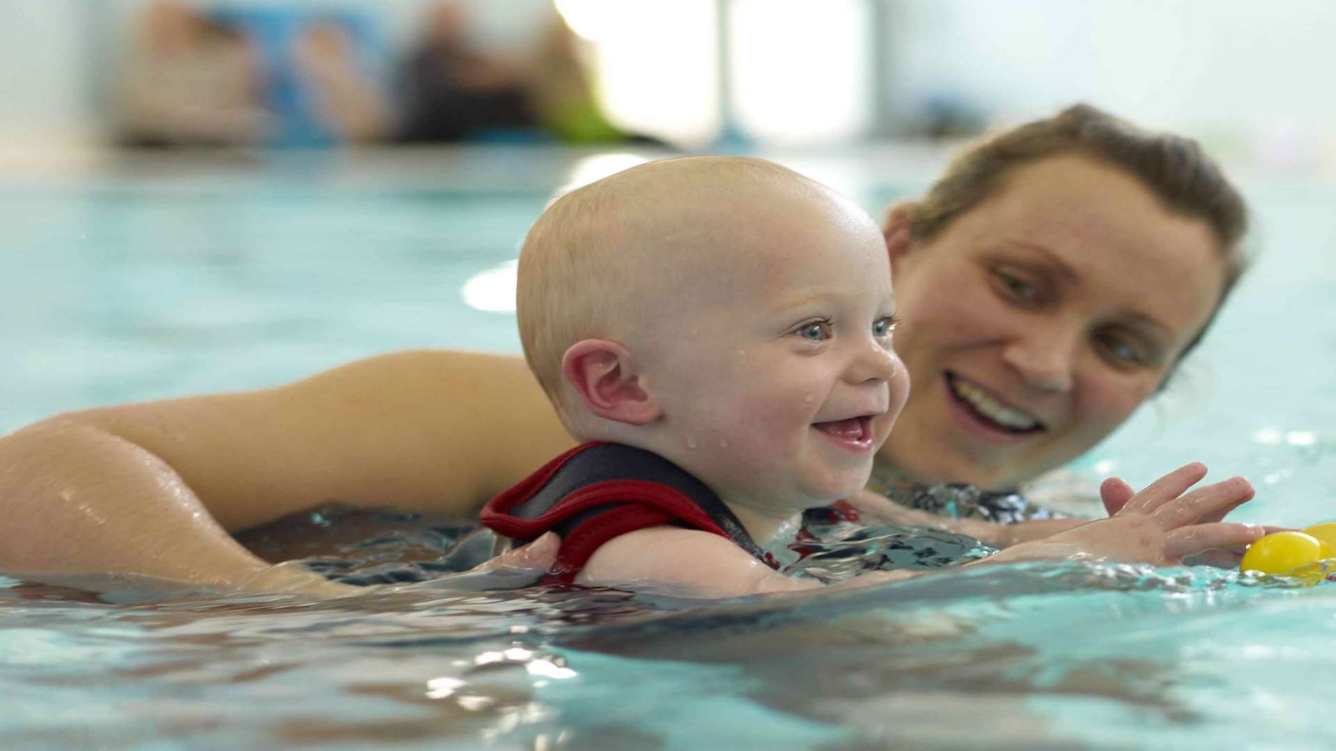 Parents urged to consider the benefits of baby swimming classes