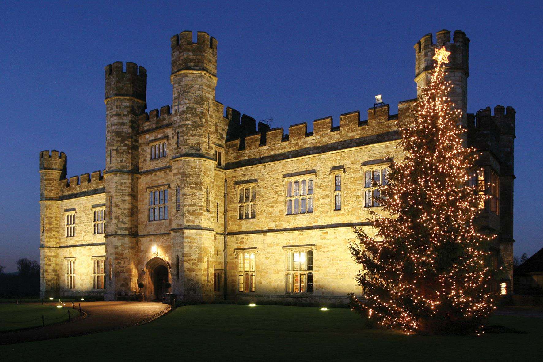 Christmas at Leeds Castle, Kent. (5583948)