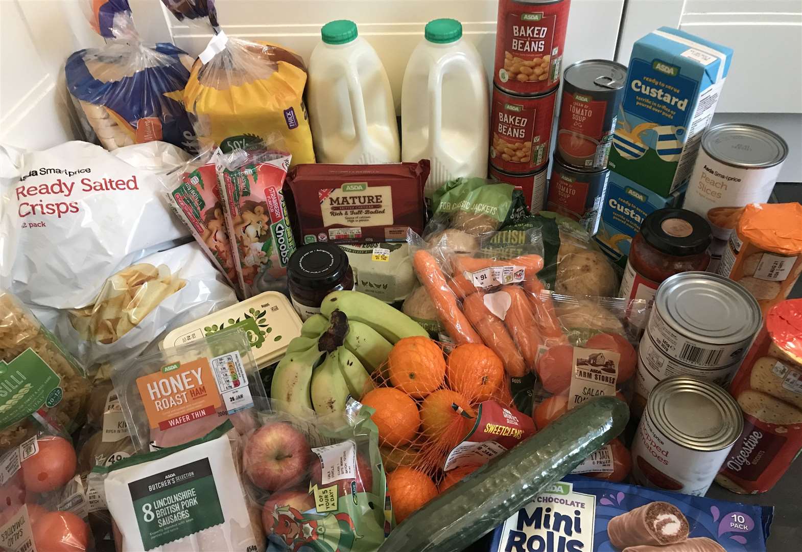 This shop cost just over £26 with the aim of feeding two primary school aged children lunches for a week to 10 days