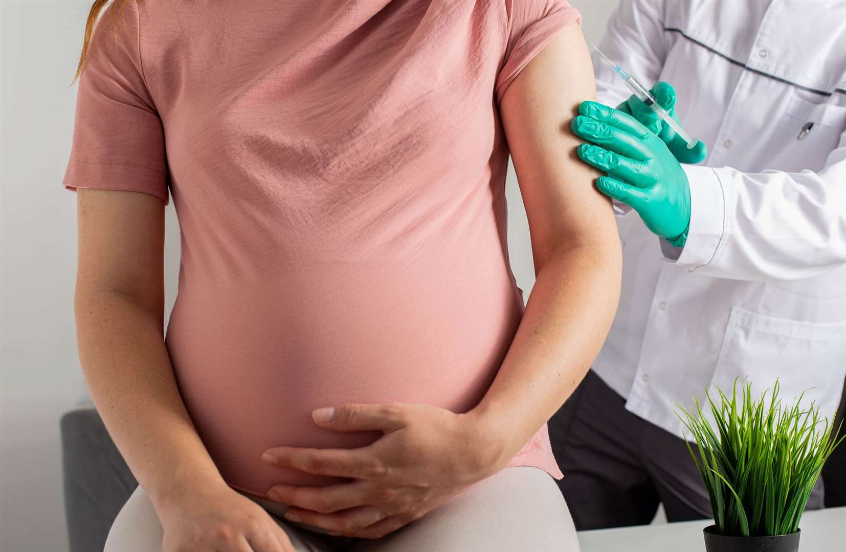 KCC is encouraging pregnant women to come forward for a jab. Image: iStock.